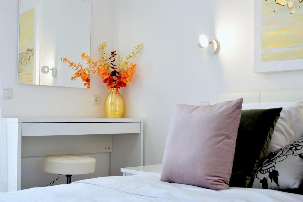 King Residence Old Town Rab - Adults Only Rab Town Bagian luar foto