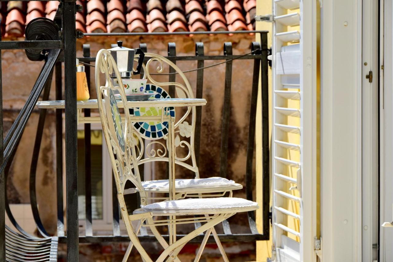 King Residence Old Town Rab - Adults Only Rab Town Bagian luar foto