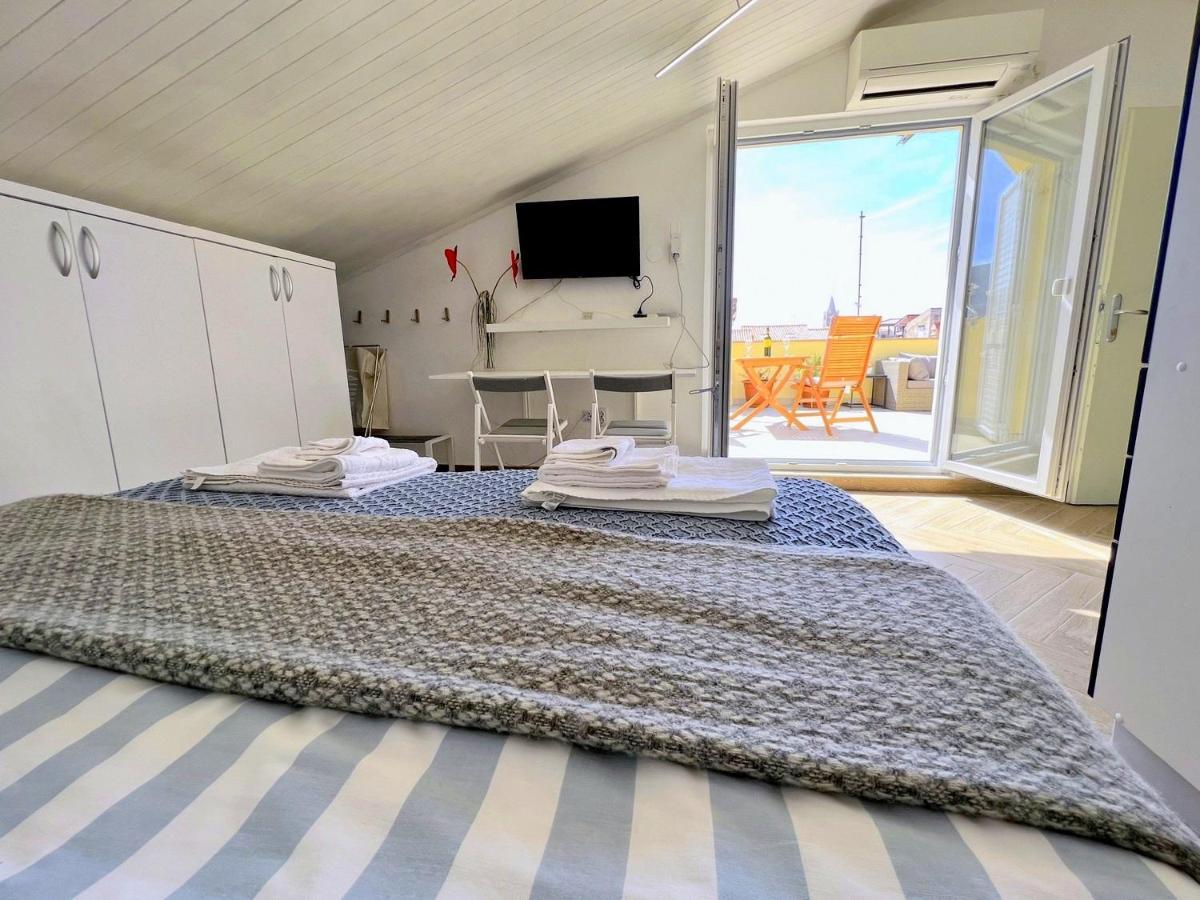 King Residence Old Town Rab - Adults Only Rab Town Bagian luar foto